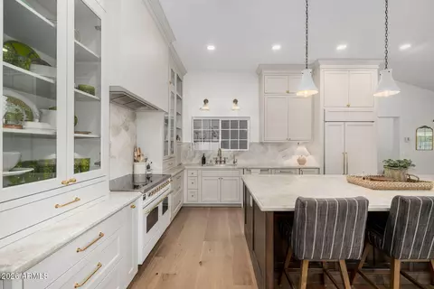 Kitchen - 701 Encinas Ave, Gilbert, AZ 85234 photo 2 of 5