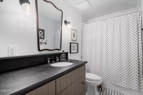 Bath - 701 Encinas Ave, Gilbert, AZ 85234 photo 5 of 5
