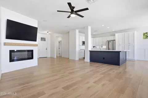 3262 E Cotton Ln, Gilbert, AZ 85234 photo 8