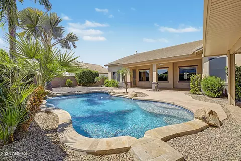 7939 W Sands Dr, Peoria, AZ 85383