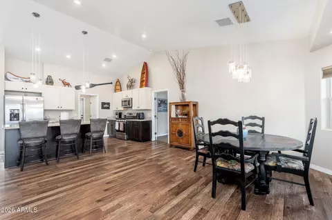 Dining - 103 S Forest Park Dr, Payson, AZ 85541 photo 2 of 2