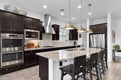 Kitchen - 7871 S Stuart Ave, Gilbert, AZ 85298 photo 2 of 5