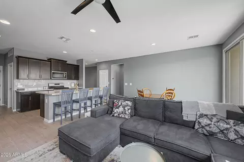 6773 W Trumbull Rd, Phoenix, AZ 85043 photo 7