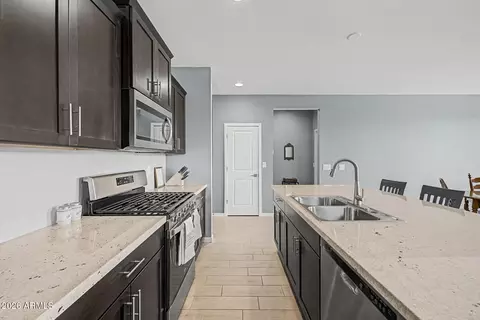6773 W Trumbull Rd, Phoenix, AZ 85043 photo 14