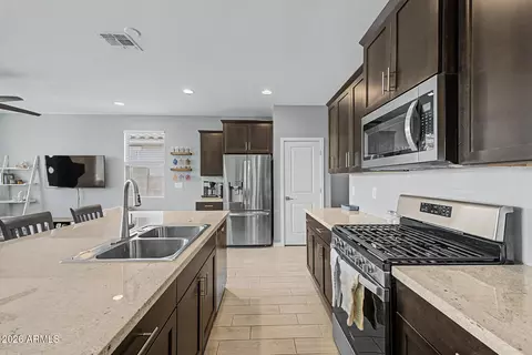 6773 W Trumbull Rd, Phoenix, AZ 85043 photo 12