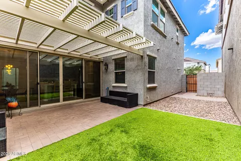 Exterior - 4340 E Jesse St, Gilbert, AZ 85295 photo 6 of 8