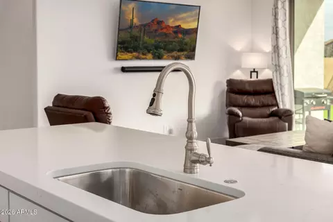 Kitchen - 5711 E Scarlet St, Mesa, AZ 85215 photo 4 of 6