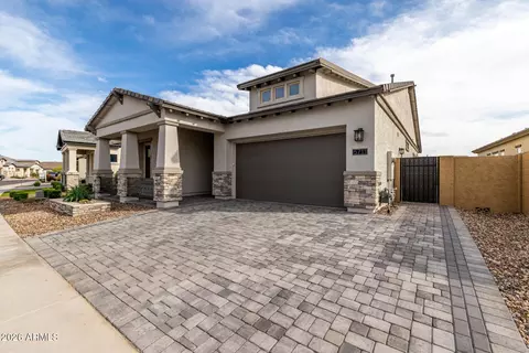 5711 E Scarlet St, Mesa, AZ 85215