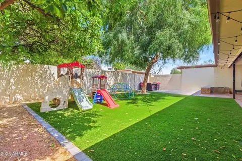 Exterior - 2926 W Lamar Rd, Phoenix, AZ 85017 photo 2 of 5