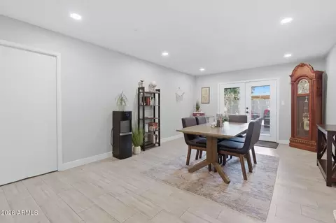 Dining - 2926 W Lamar Rd, Phoenix, AZ 85017 photo 1 of 1