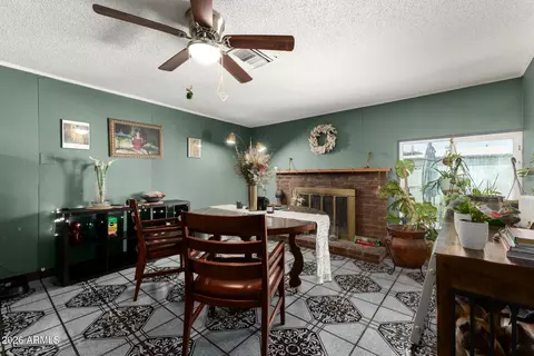 Dining - 6952 W Wolf St, Phoenix, AZ 85033 photo 2 of 2