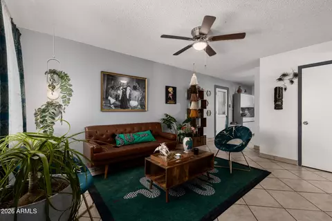 Living - 6952 W Wolf St, Phoenix, AZ 85033 photo 1 of 5