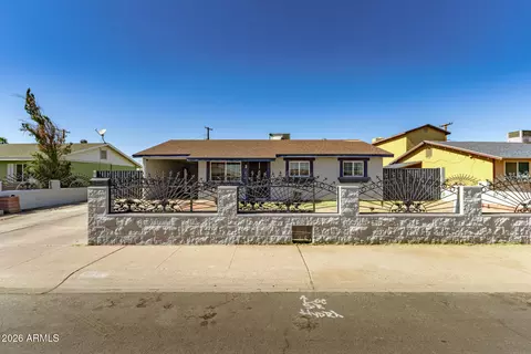 Exterior - 6952 W Wolf St, Phoenix, AZ 85033 photo 3 of 7