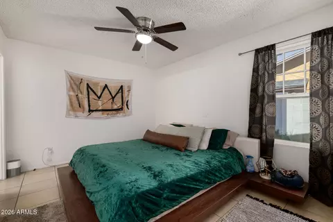 Bedroom - 6952 W Wolf St, Phoenix, AZ 85033 photo 1 of 1