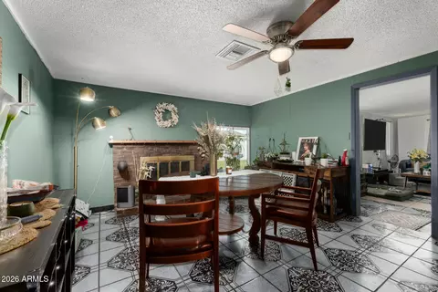 Dining - 6952 W Wolf St, Phoenix, AZ 85033 photo 1 of 2