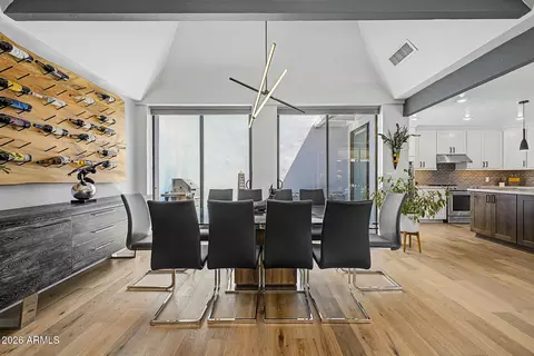 Dining - 7013 N Barbados Pl, Phoenix, AZ 85021 photo 1 of 2