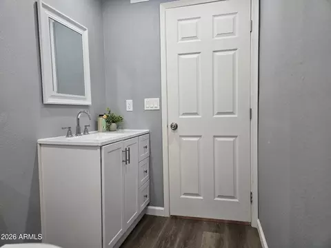 Bath - 770 S Pinal Dr, Apache Junction, AZ 85120 photo 9 of 10