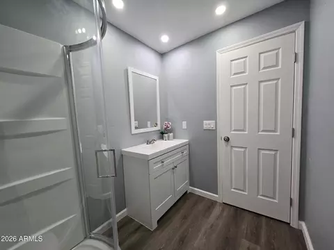 Bath - 770 S Pinal Dr, Apache Junction, AZ 85120 photo 3 of 10