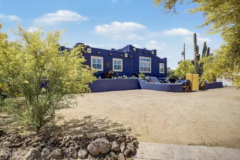 2027 E Circle Mountain Rd, New River, AZ 85087
