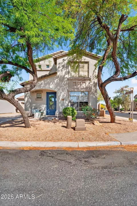 Exterior - 7264 E Melrose St, Mesa, AZ 85207 photo 5 of 7