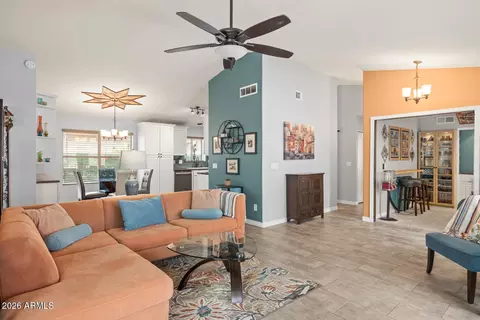 4701 E Abraham Ln, Phoenix, AZ 85050 photo 14