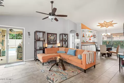 4701 E Abraham Ln, Phoenix, AZ 85050 photo 7