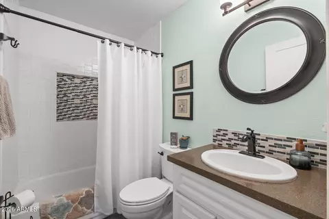 4701 E Abraham Ln, Phoenix, AZ 85050 photo 19