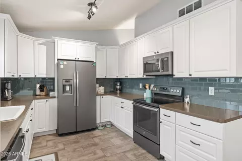 4701 E Abraham Ln, Phoenix, AZ 85050 photo 10