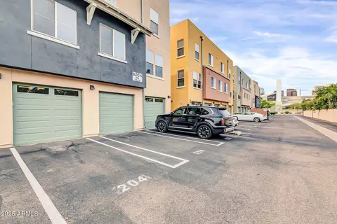 Exterior - 706 E Washington St #204, Phoenix, AZ 85034 photo 5 of 5
