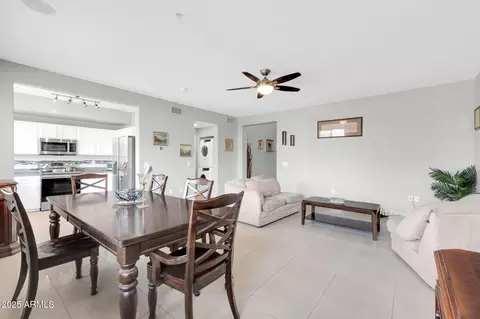 Dining - 706 E Washington St #204, Phoenix, AZ 85034 photo 1 of 2