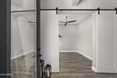Entry Way - 3927 N 13th Pl, Phoenix, AZ 85014 photo 1 of 3