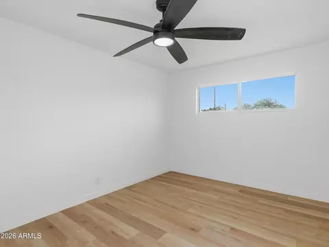 Bedroom - 8025 N 11th Pl, Phoenix, AZ 85020 photo 5 of 7