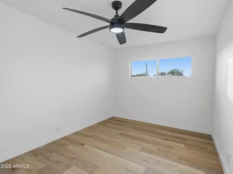 Bedroom - 8025 N 11th Pl, Phoenix, AZ 85020 photo 3 of 7
