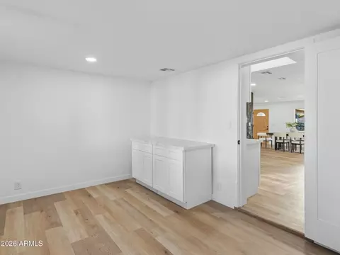 Entry Way - 8025 N 11th Pl, Phoenix, AZ 85020 photo 1 of 3