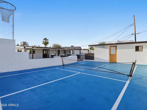 Exterior - 8025 N 11th Pl, Phoenix, AZ 85020 photo 8 of 12