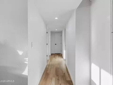 Entry Way - 8025 N 11th Pl, Phoenix, AZ 85020 photo 2 of 3