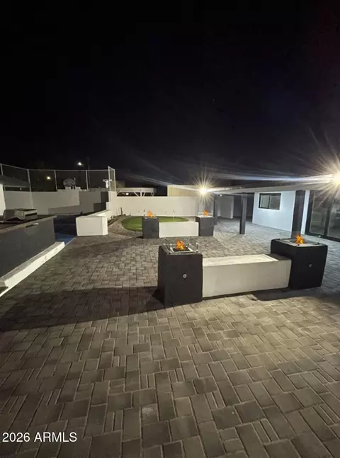 Exterior - 8025 N 11th Pl, Phoenix, AZ 85020 photo 12 of 12