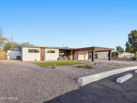 Exterior - 8025 N 11th Pl, Phoenix, AZ 85020 photo 2 of 12
