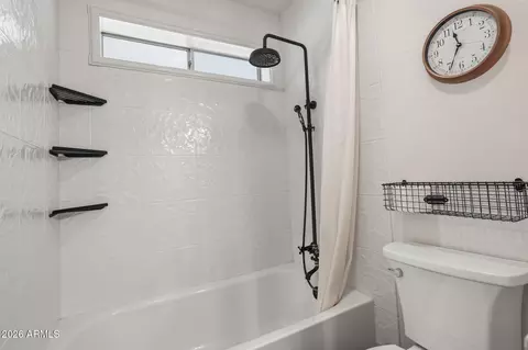 Bath - 3848 E Contessa St, Mesa, AZ 85205 photo 5 of 7