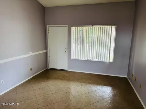 Living - 4044 E Carson Rd, Phoenix, AZ 85042 photo 4 of 4