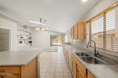 Kitchen - 4123 W Alex Loop, Phoenix, AZ 85083 photo 3 of 4