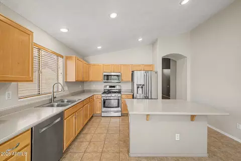 Kitchen - 4123 W Alex Loop, Phoenix, AZ 85083 photo 2 of 4