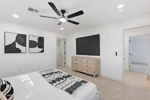 Bedroom - 8162 N 1st Ave, Phoenix, AZ 85021 photo 7 of 9