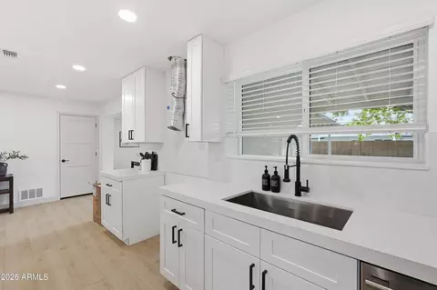 Other - 8162 N 1st Ave, Phoenix, AZ 85021 photo 5 of 12