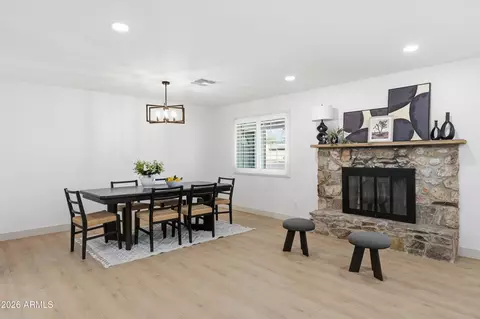Dining - 8162 N 1st Ave, Phoenix, AZ 85021 photo 3 of 3