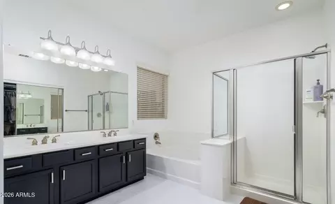 Bath - 2352 S Boca Cir, Mesa, AZ 85209 photo 2 of 6
