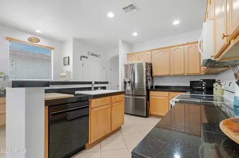 Kitchen - 1802 E Donner Dr, Phoenix, AZ 85042 photo 3 of 5