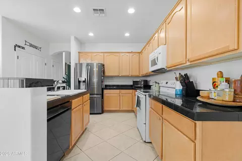 Kitchen - 1802 E Donner Dr, Phoenix, AZ 85042 photo 2 of 5