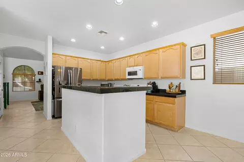 Kitchen - 1802 E Donner Dr, Phoenix, AZ 85042 photo 1 of 5