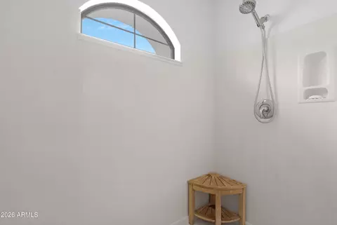 Bath - 1802 E Donner Dr, Phoenix, AZ 85042 photo 3 of 4